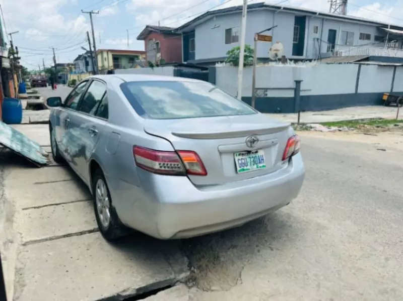 Toyota Camry   - 2007