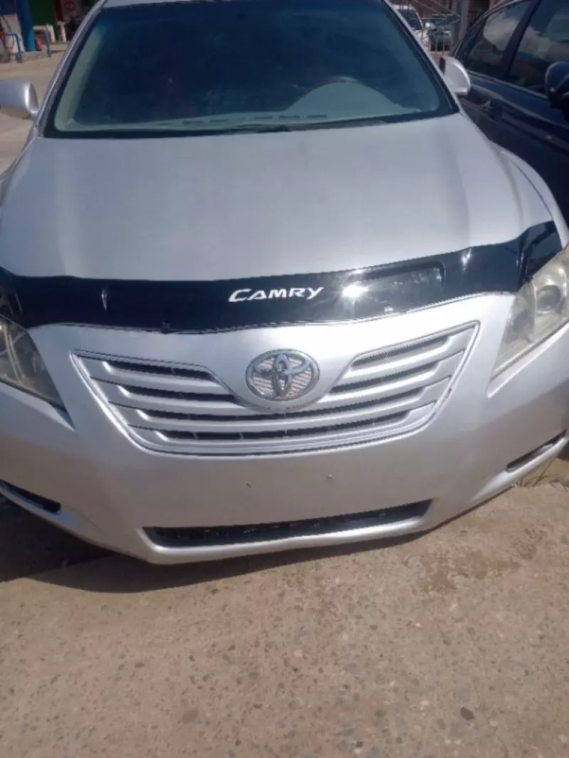 Toyota camry   - 2009