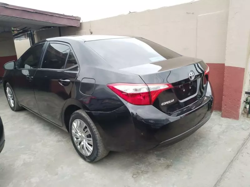 Toyota Corolla   - 2015