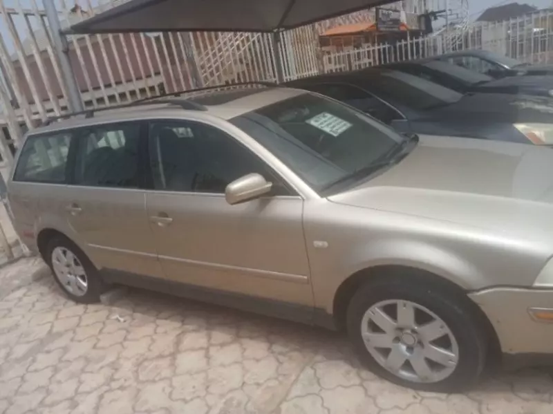 VOLKSWAGEN Tiguan allspace   - 2002