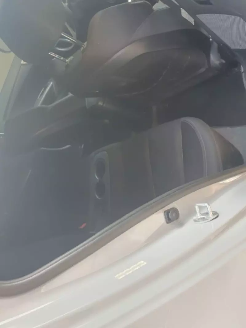 Hyundai Veloster   - 2013