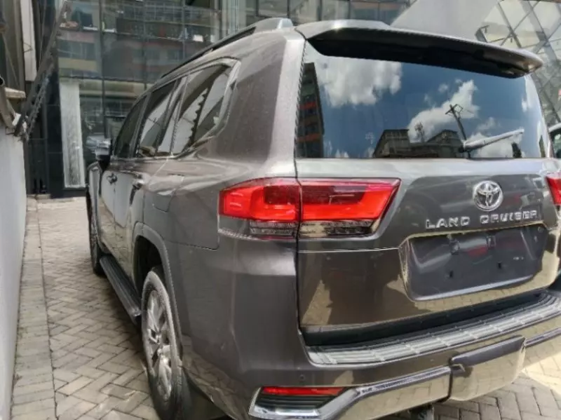 Toyota Landcruiser 300   - 2022