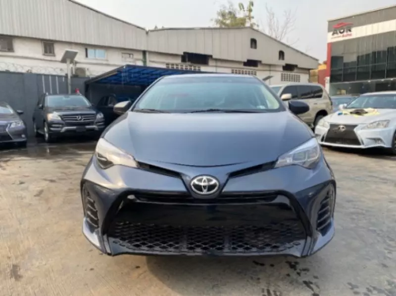 Toyota Corolla   - 2016