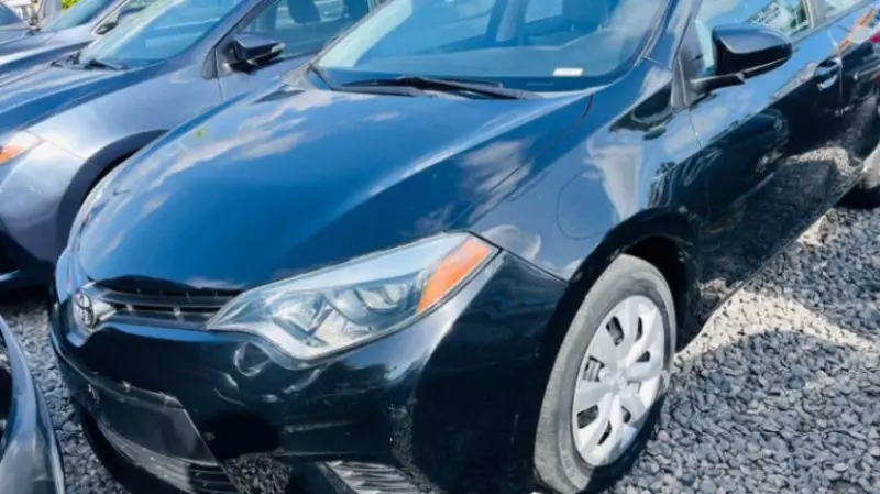 Toyota Corolla   - 2015