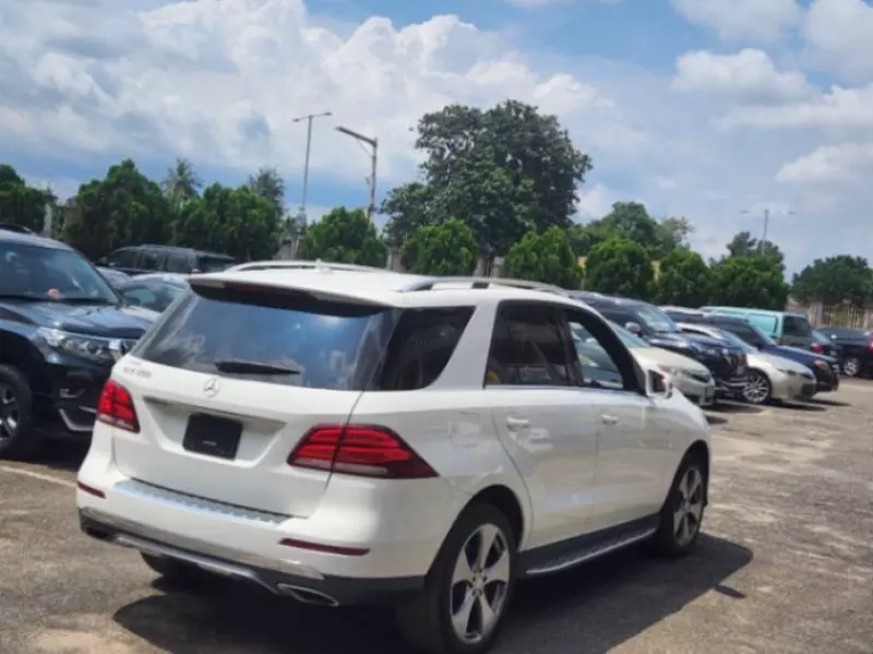 Mercedes-Benz GLE 350