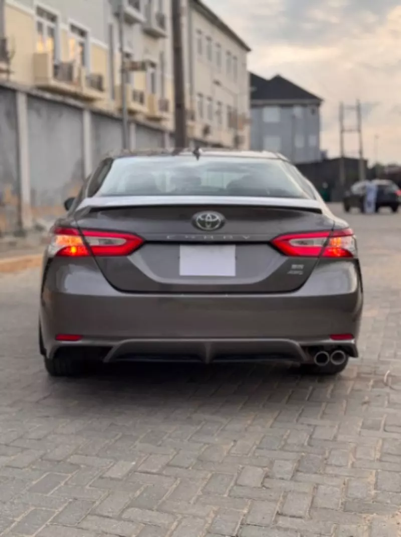 Toyota Camry   - 2020