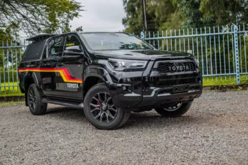 Toyota Hilux   - 2022