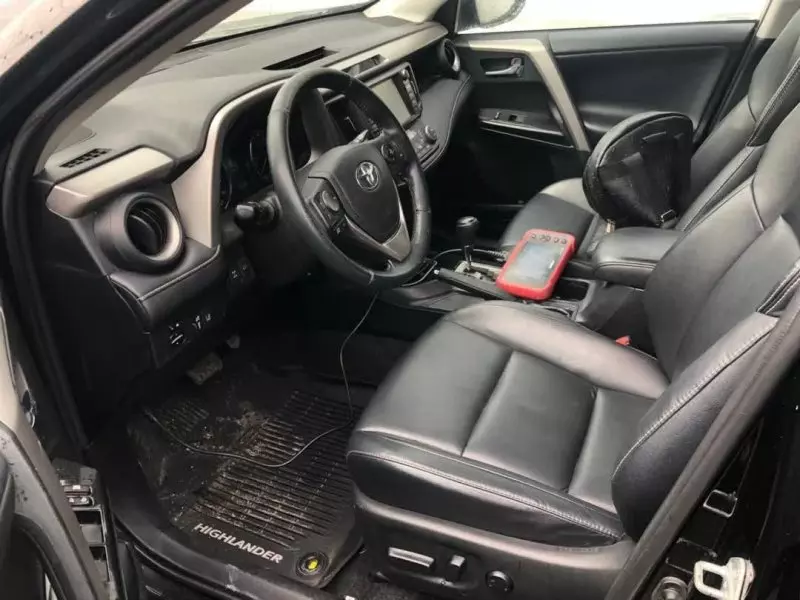 Toyota RAV 4   - 2016