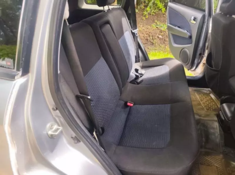 Mitsubishi Outlander   - 2005