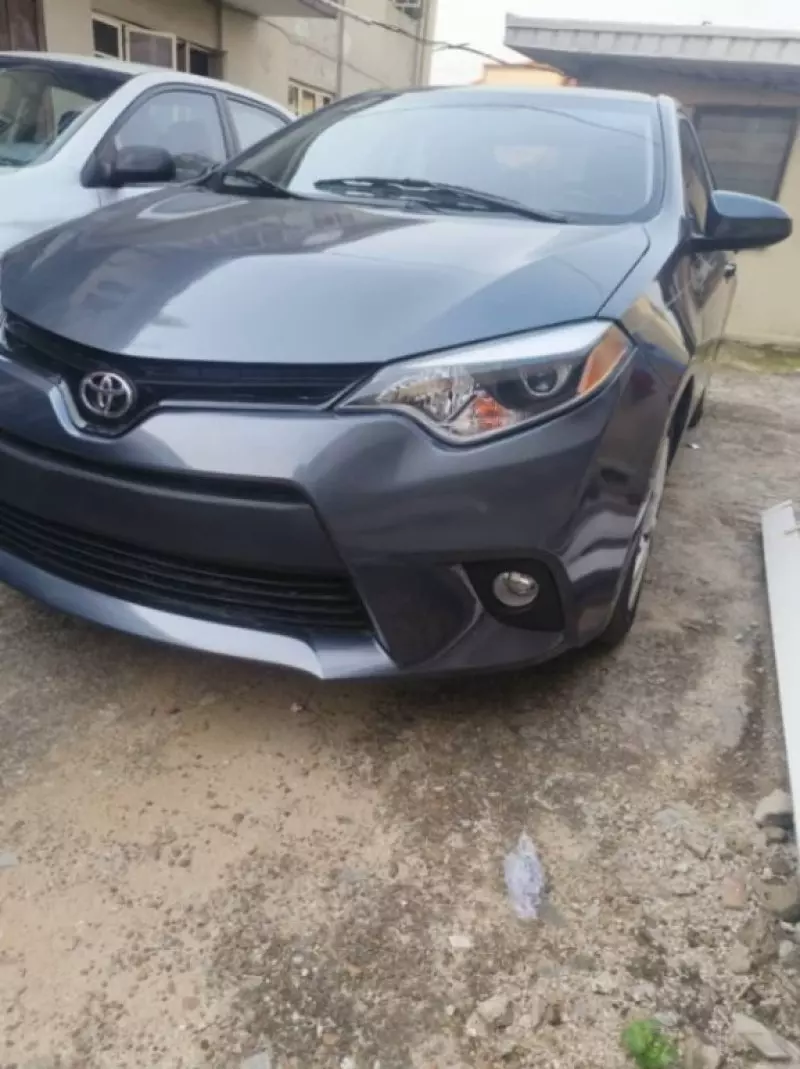 Toyota Corolla   - 2015