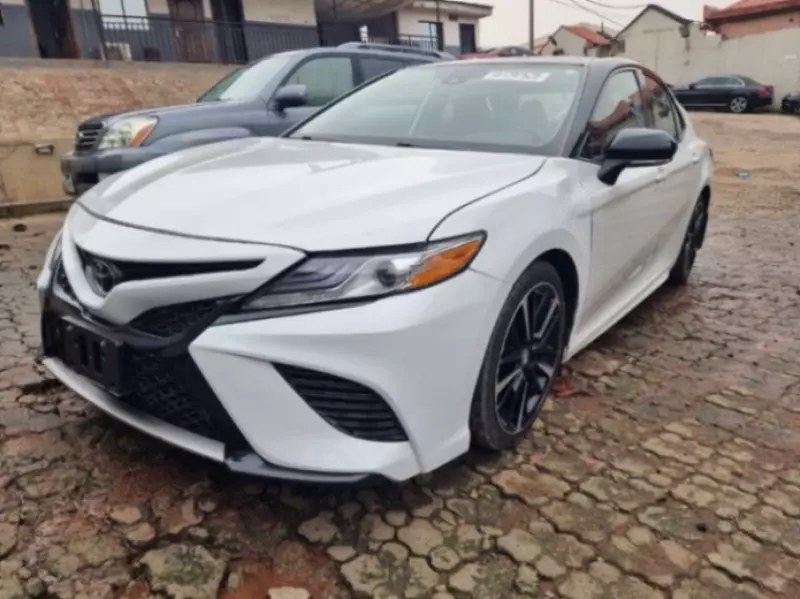 Toyota Camry   - 2019