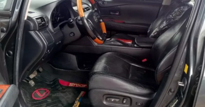 Toyota Camry   - 2019