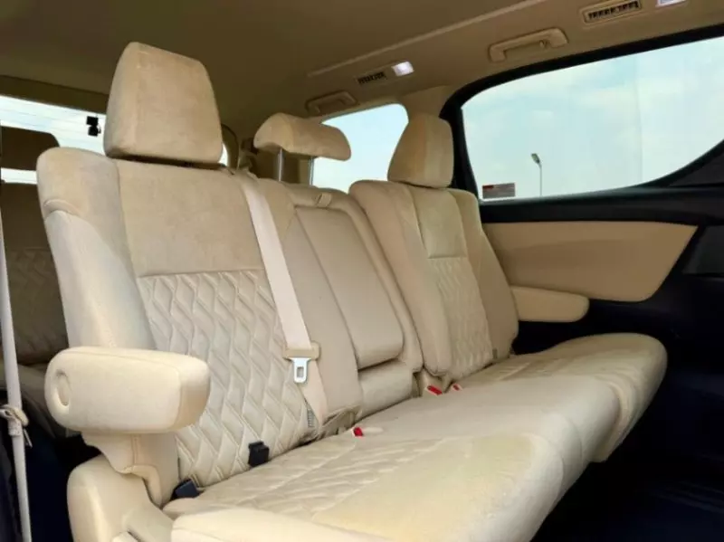 Toyota Vellfire    - 2018