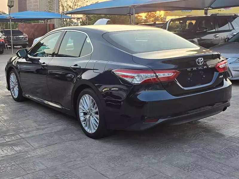 Toyota camry   - 2018