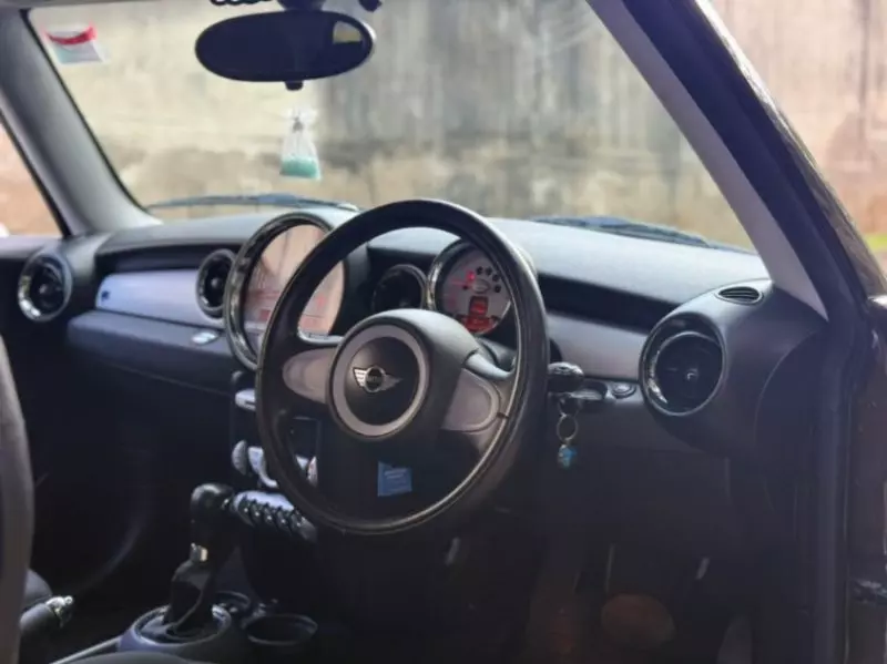 MINI Cooper   - 2010