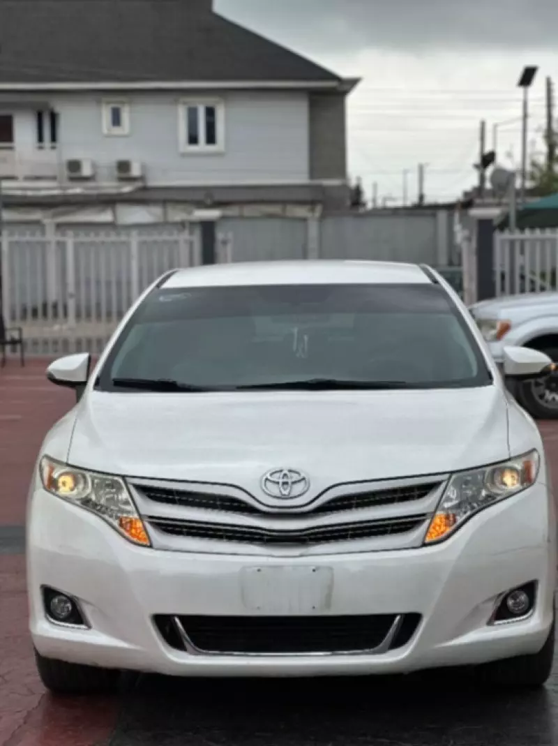 Toyota Venza   - 2013