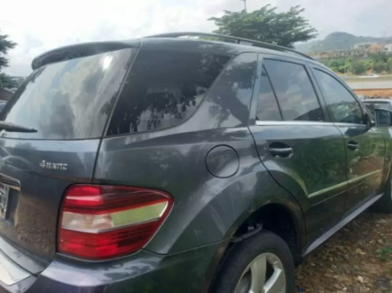 Mercedes-Benz ML 350   - 2011
