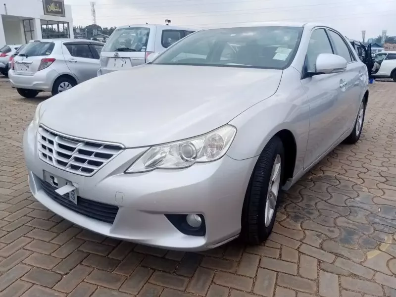Toyota Mark X   - 2012