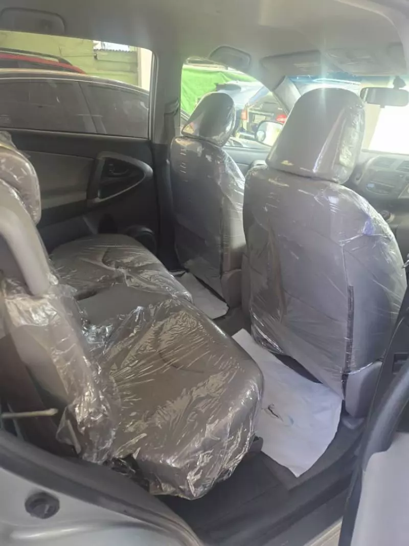 Toyota RAV4   - 2010