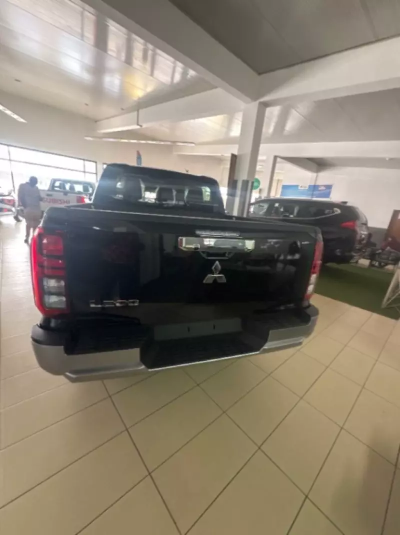 Mitsubishi L200 D/C Sportero A/T