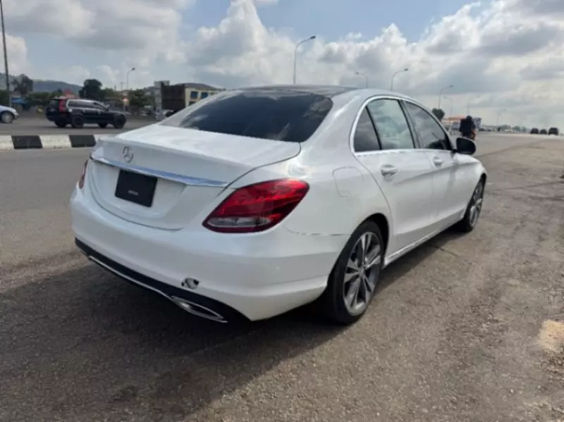 Mercedes-Benz C 300   - 2016