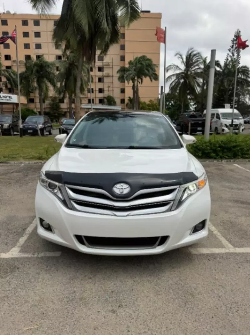 Toyota Venza   - 2013