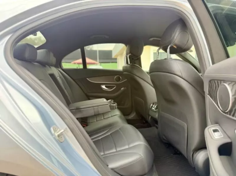 Mercedes-Benz C200   - 2016