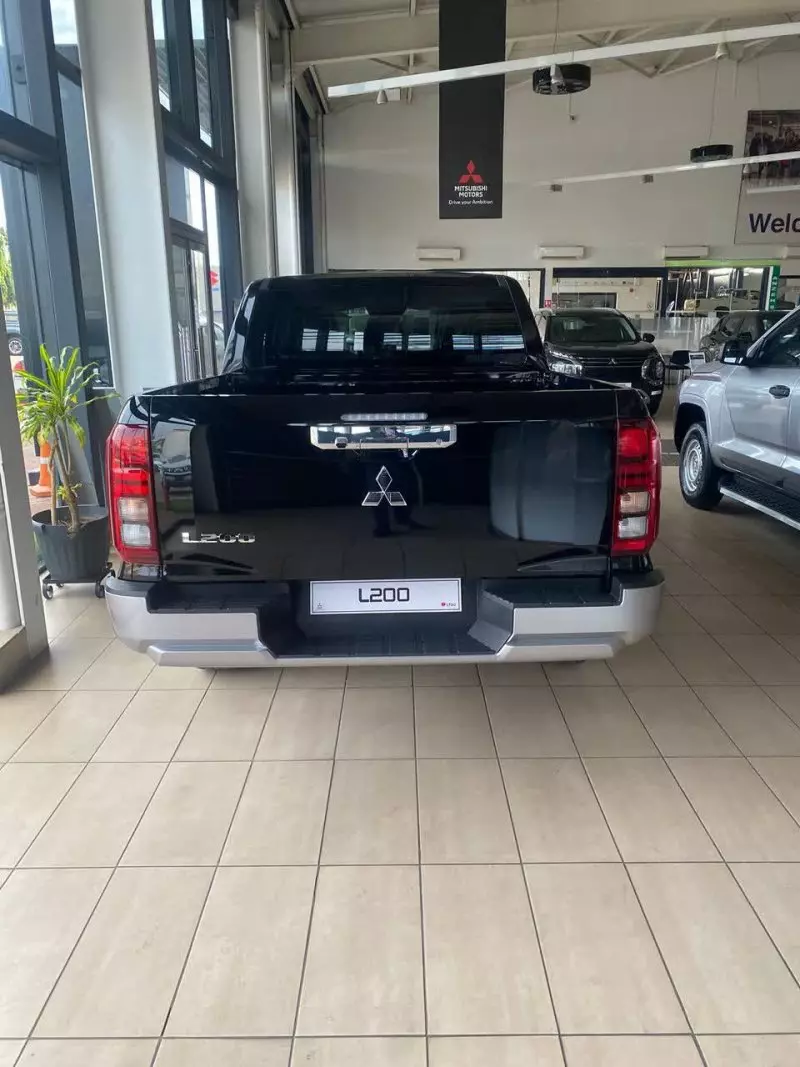 Mitsubishi L200 D/C Sportero A/T   - 2025