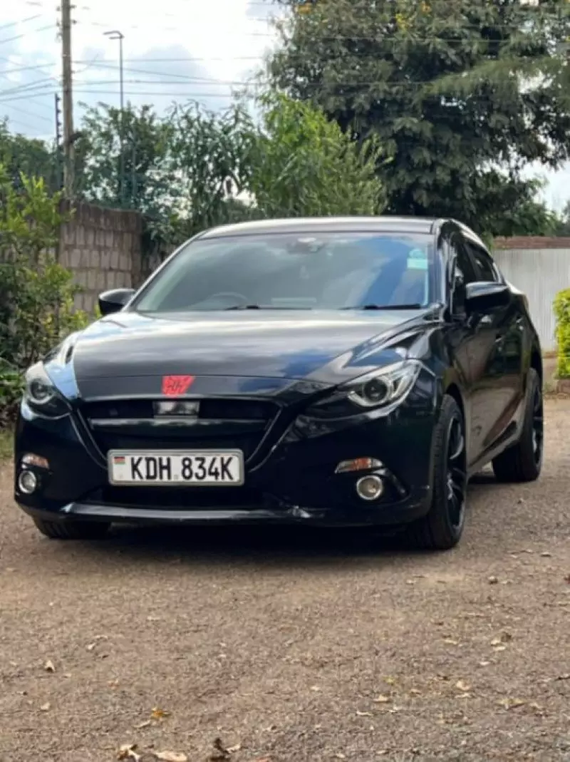 Mazda Axela    - 2014