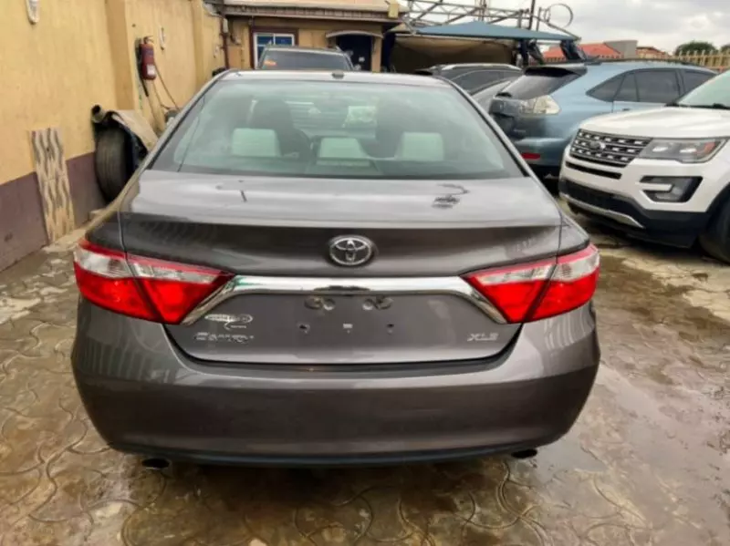 Toyota Camry   - 2015