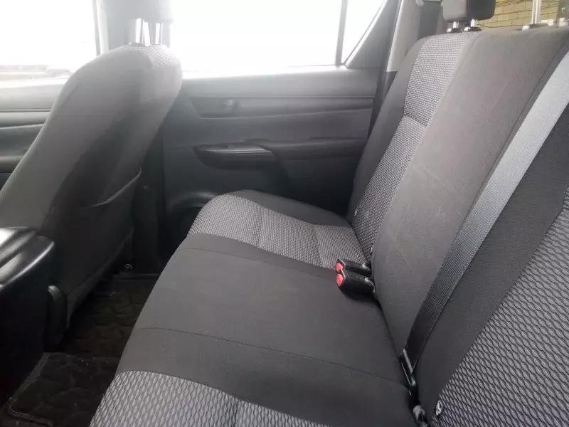 Toyota Hilux   - 2018