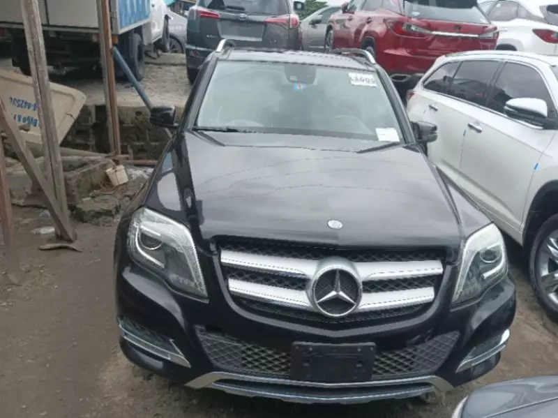 Mercedes-Benz GLK 350   - 2015