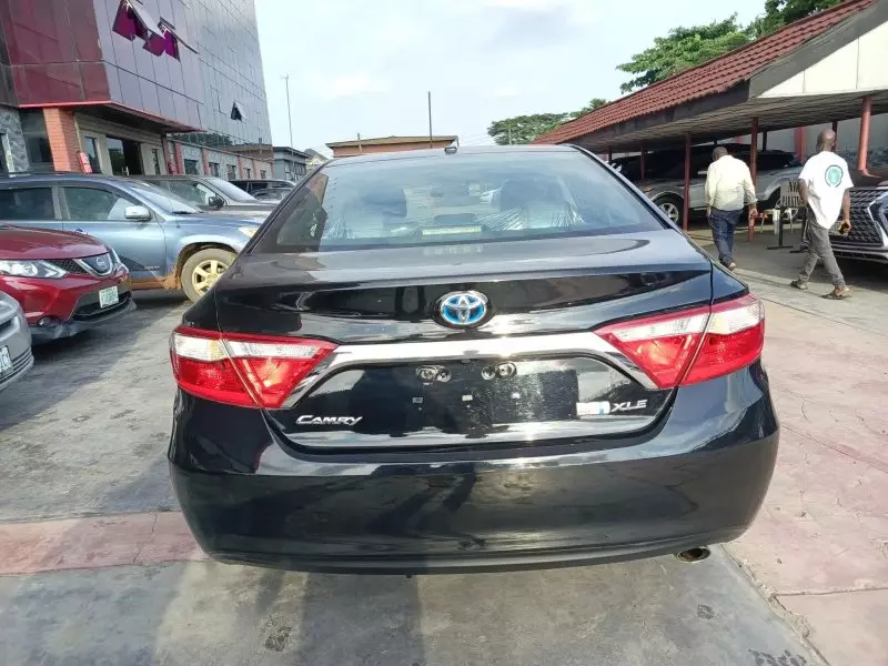 Toyota Camry   - 2017