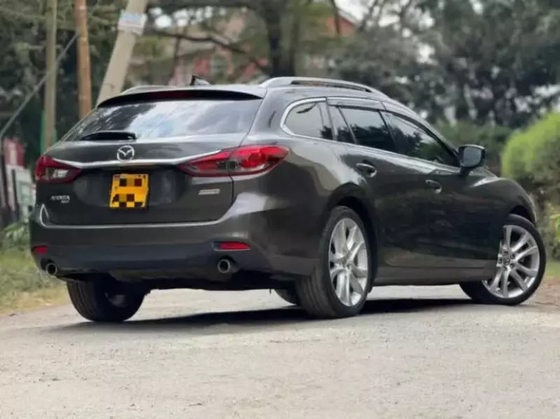 Mazda Atenza    - 2017