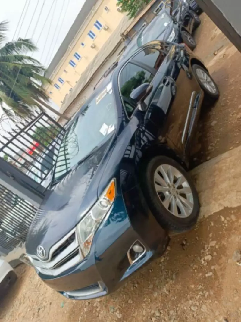 Toyota Venza   - 2013