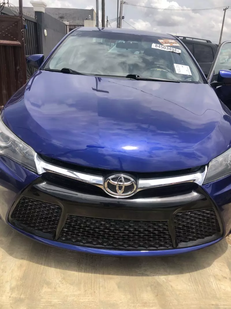 Toyota Camry   - 2015