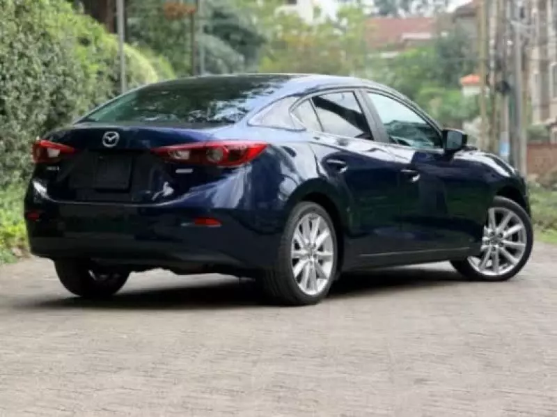 Mazda Axela    - 2018
