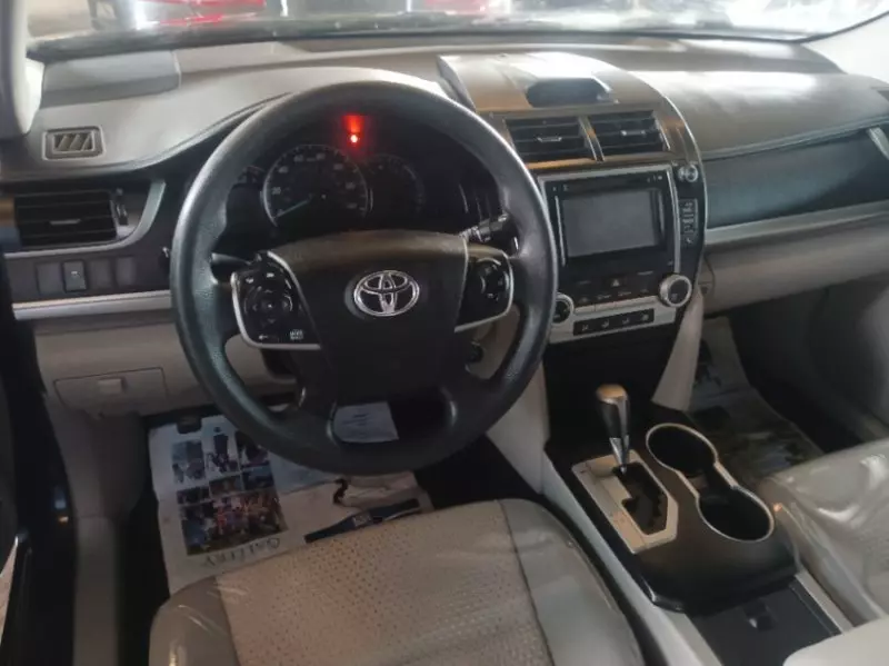 Toyota Camry   - 2014