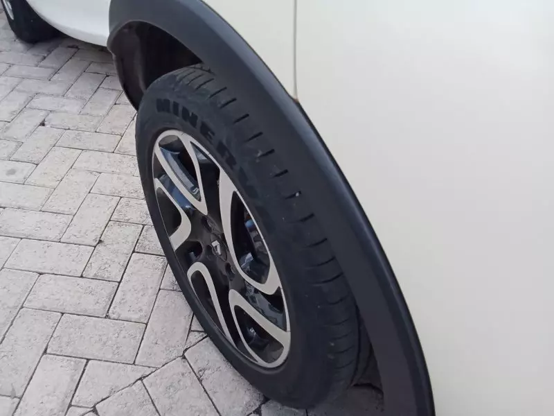 Renault Captur   - 2017