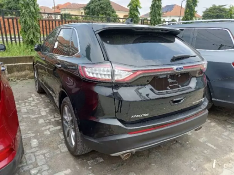 Ford Edge   - 2015