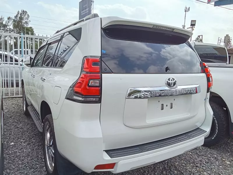 Toyota Land Cruiser Prado   - 2019