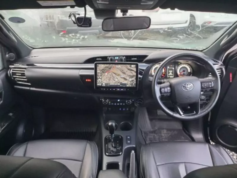 Toyota Hilux   - 2019
