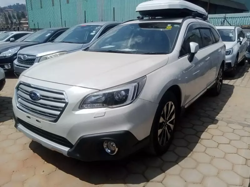Subaru Outback   - 2016