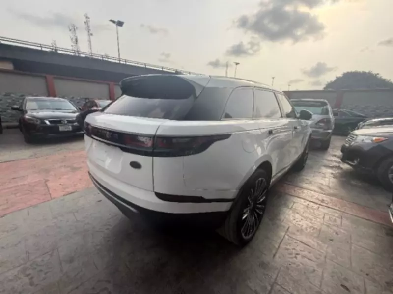 Land Rover Range Rover Velar   - 2019