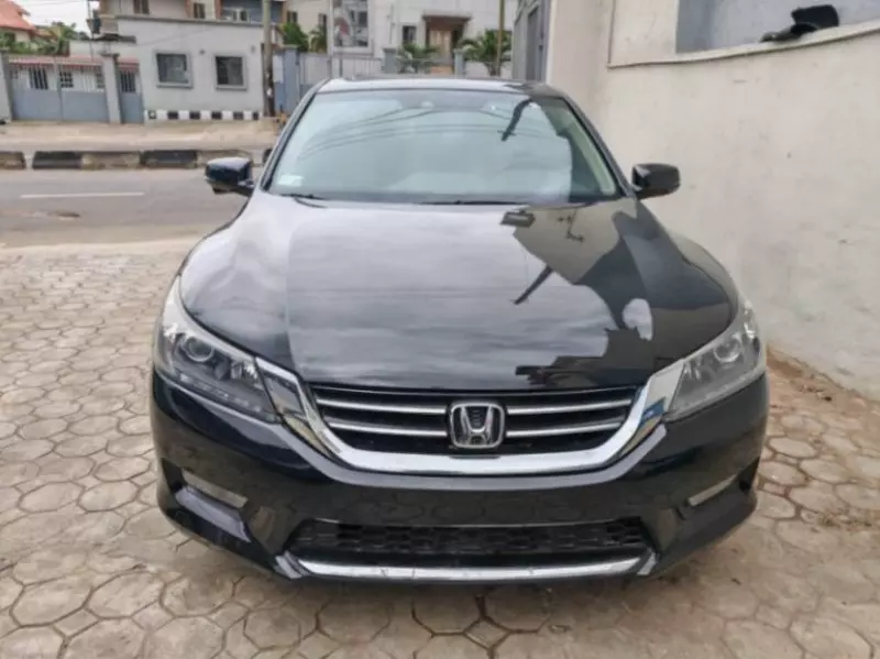 Honda Accord   - 2015
