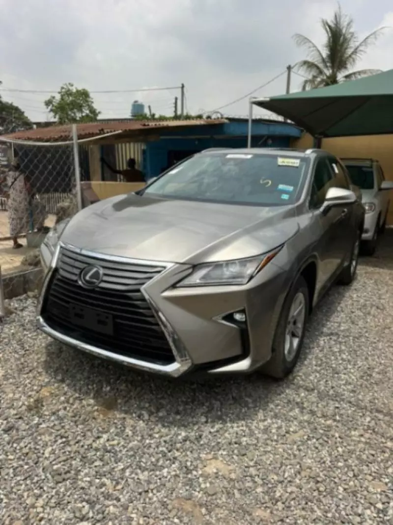 Lexus RX   - 2018