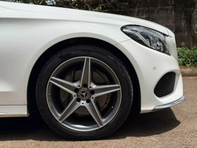 Mercedes-Benz C200   - 2017