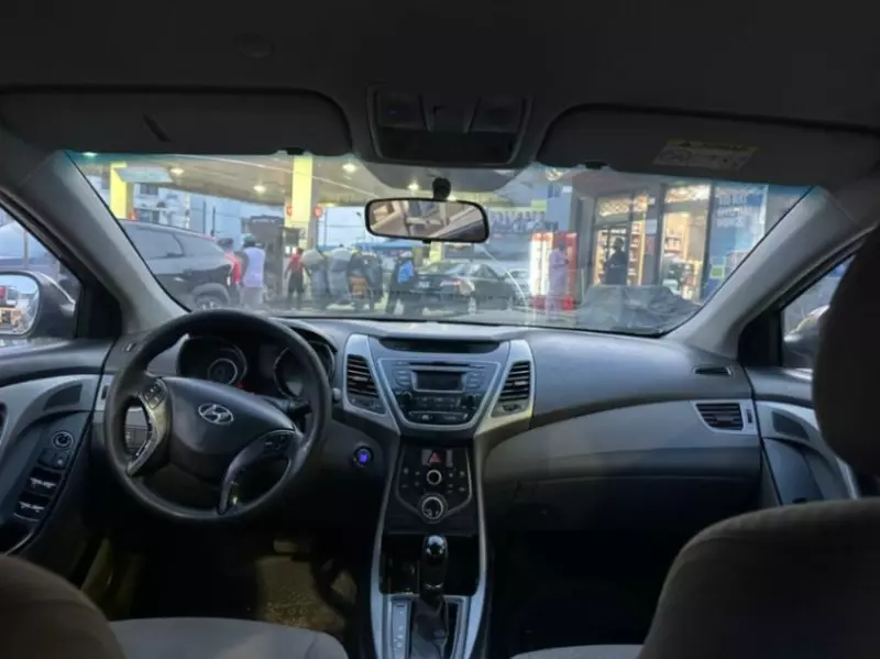 Hyundai Elantra   - 2014