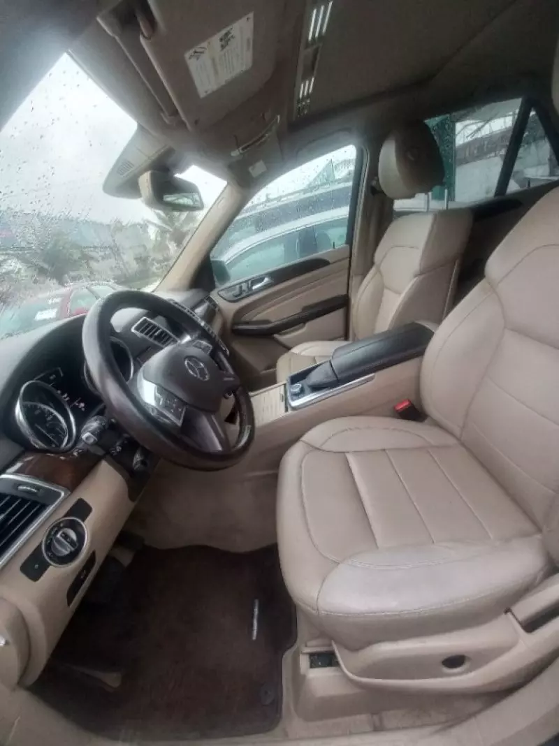Mercedes-Benz ML 350   - 2012