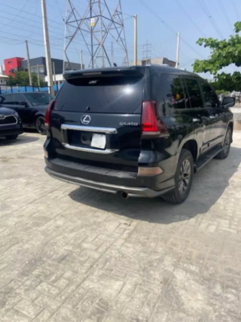 Lexus GX 460   - 2010